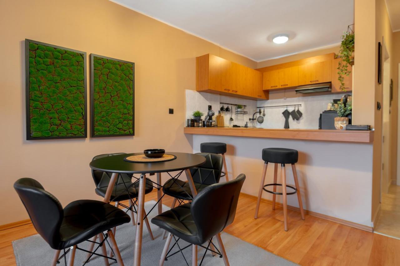Cosy Green Apt Close To Macedonia Square 소피아 외부 사진