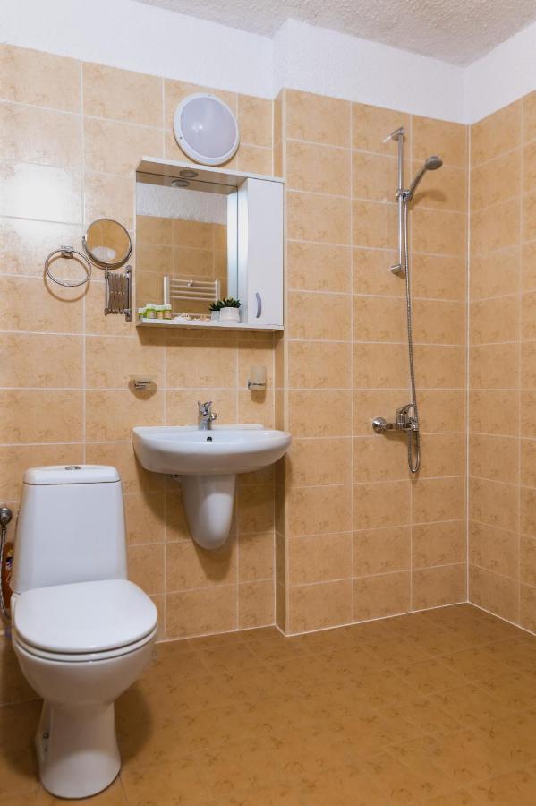 Cosy Green Apt Close To Macedonia Square 소피아 외부 사진