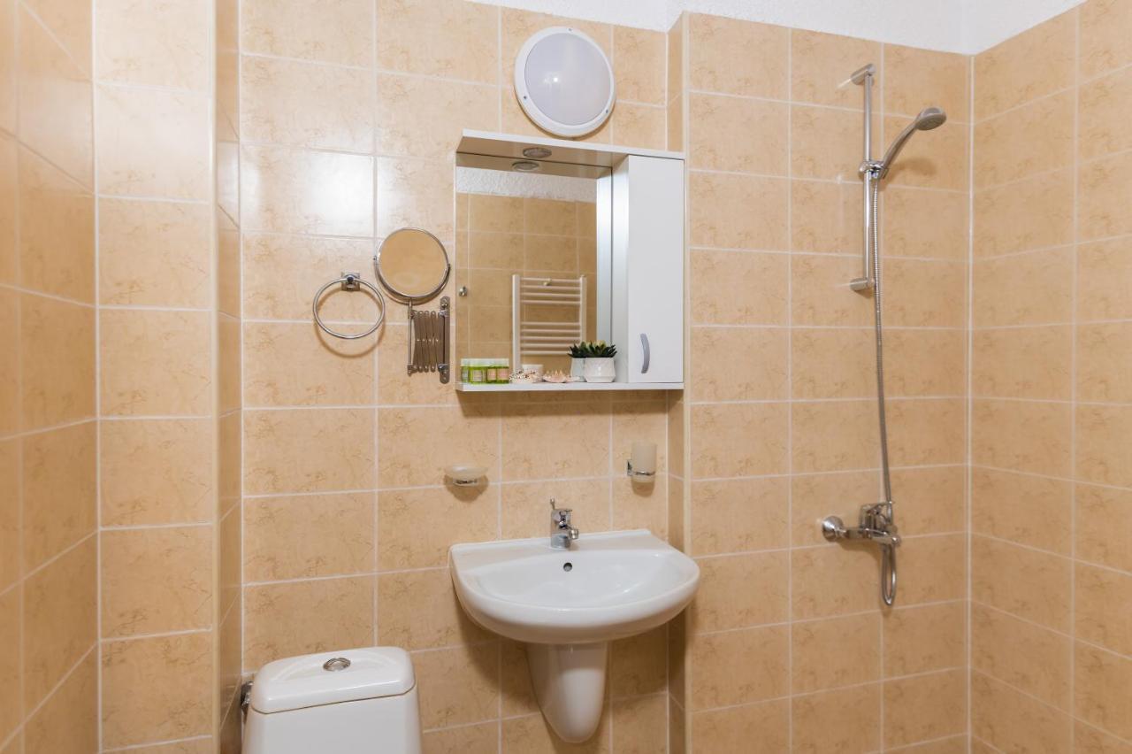 Cosy Green Apt Close To Macedonia Square 소피아 외부 사진